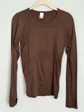 Women’s Brown Long Sleeve Seamless Performance Tee